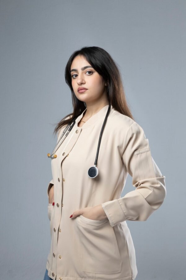 Lab coat with buttons - White